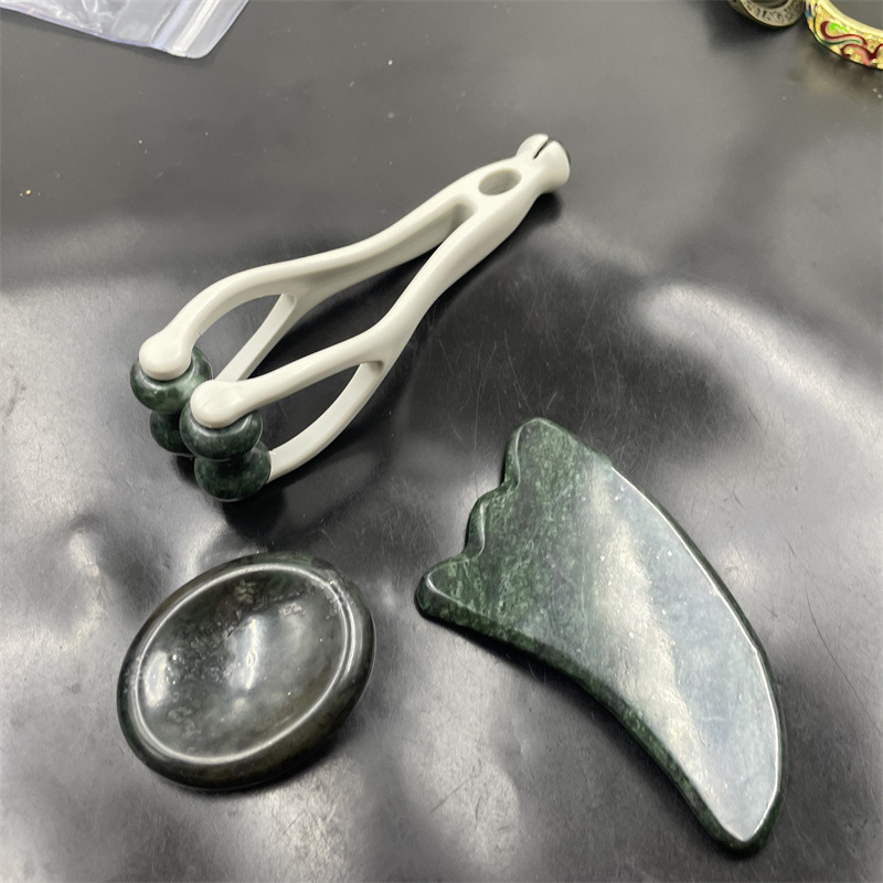 Massageset av natursten