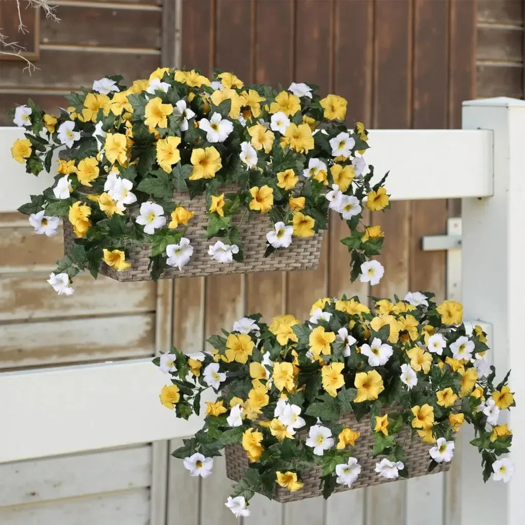 Konstgjorda petunior, 2-pack – Alltid i full blom